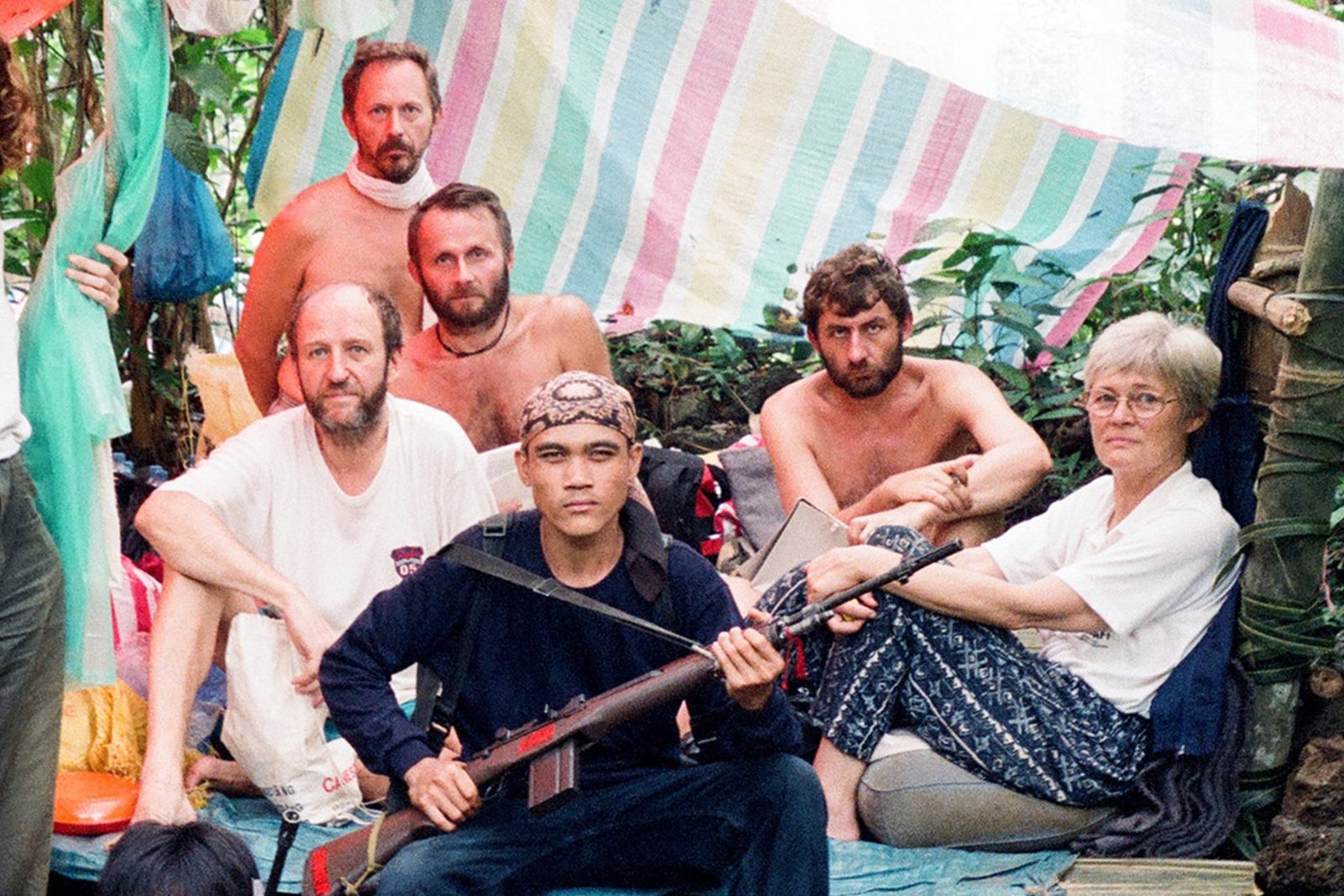 mw kidnapping terroristhostages comp